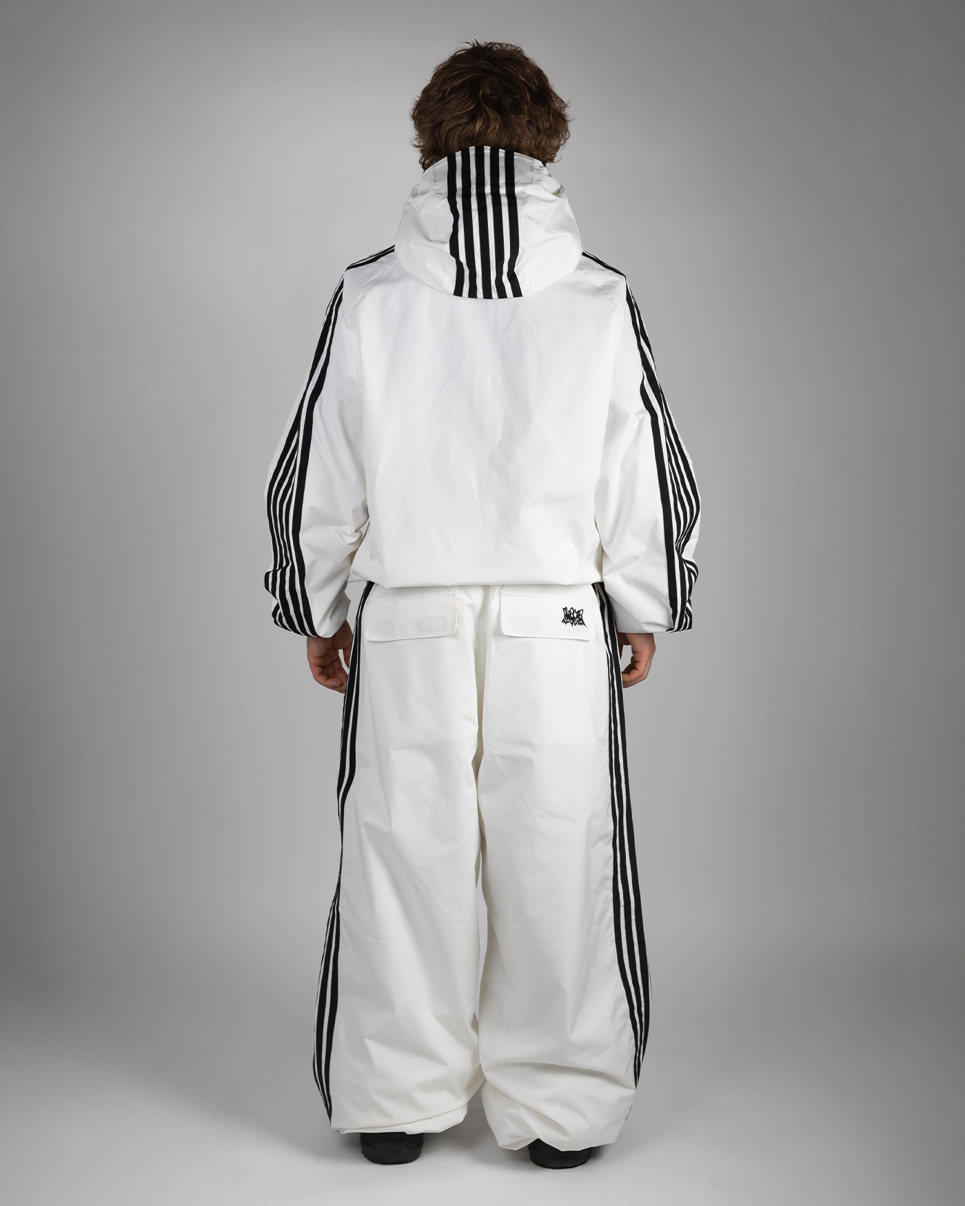 White baggy snowpants full back view