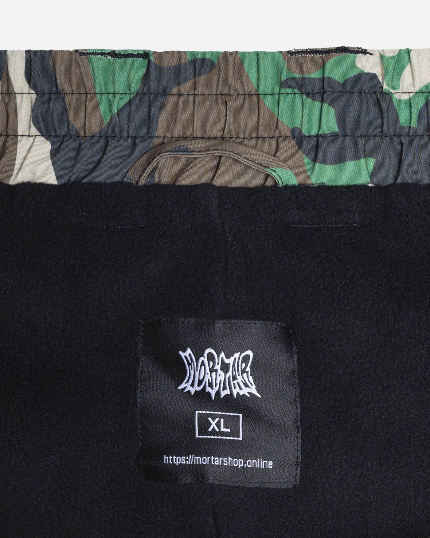 Camo baggy snowpants fleece lining detail