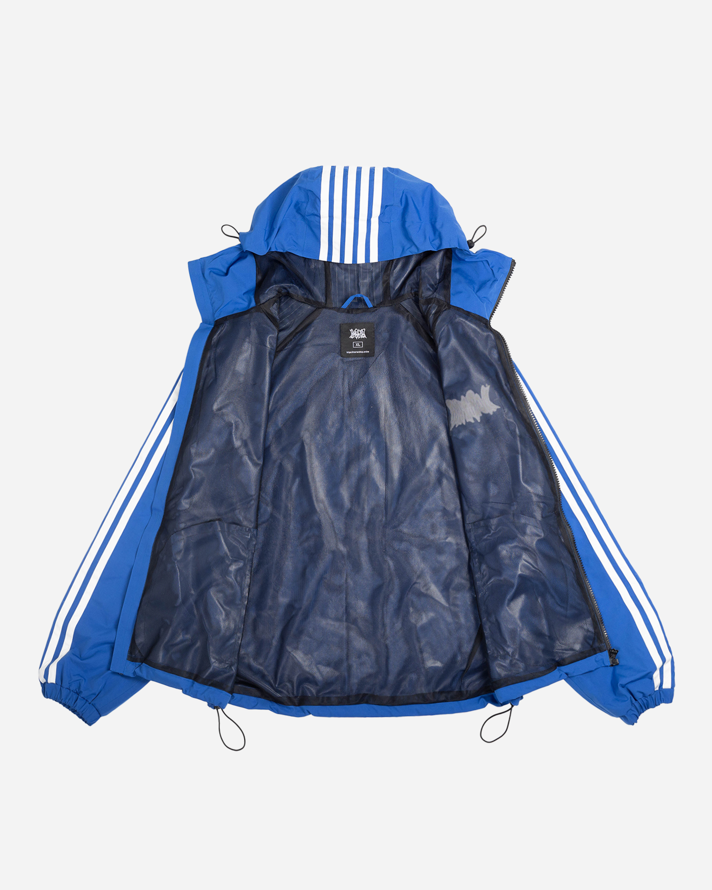 Blue stripe snow jacket liner detail