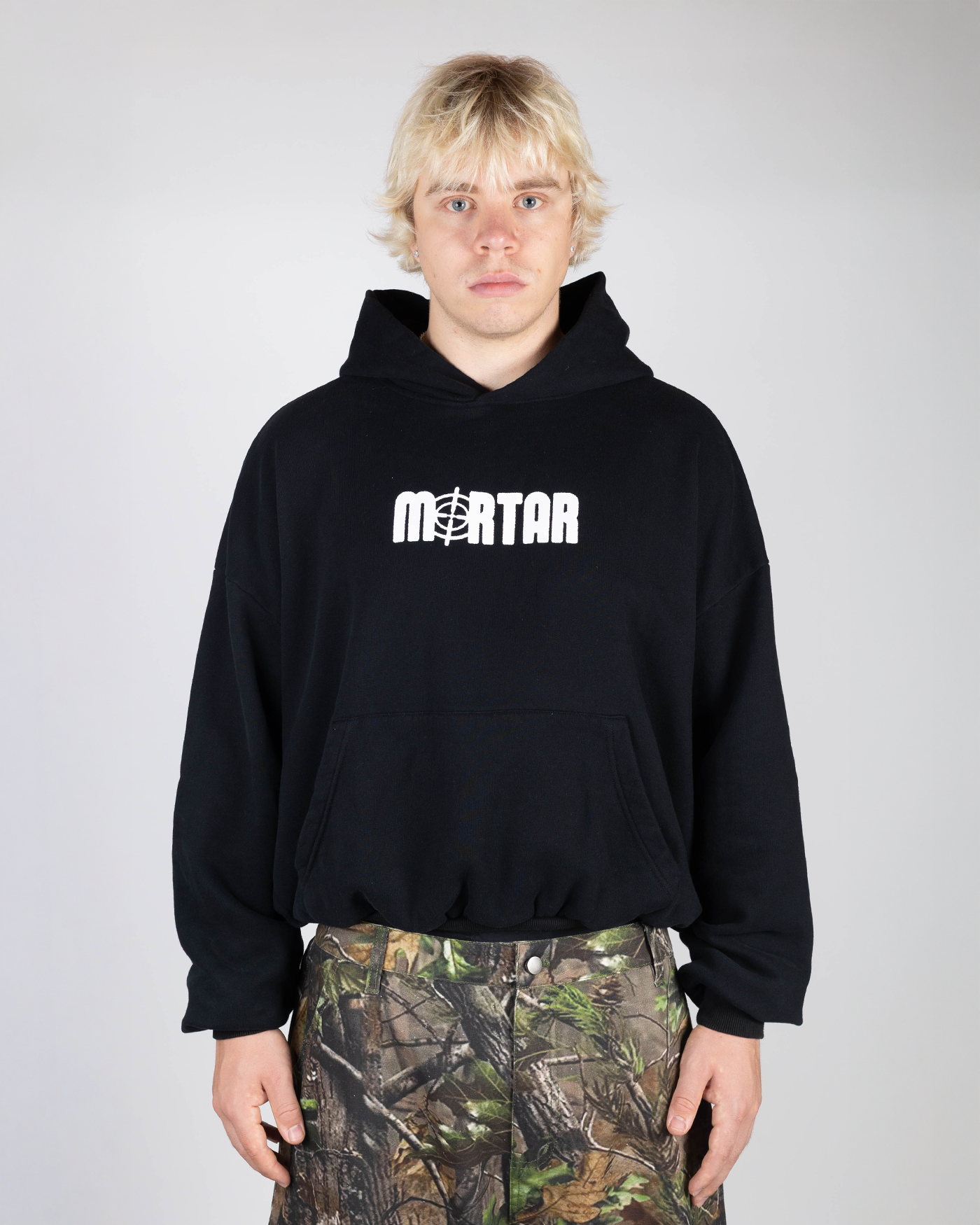 (Topias is 180cm wearing size XL)
