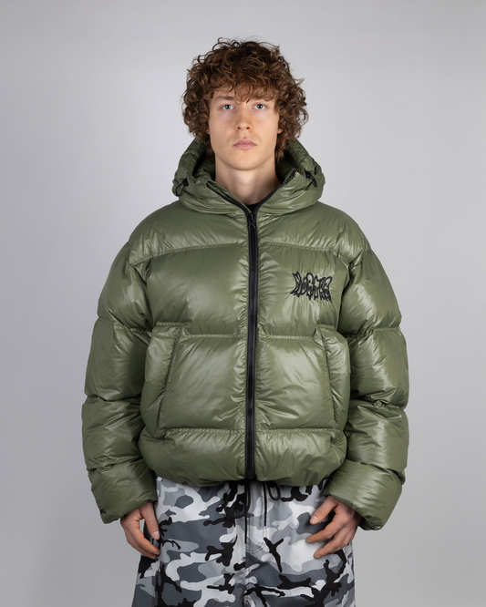 Green puffer jacket front view on model  (Valtteri is 175cm wearing size XL)