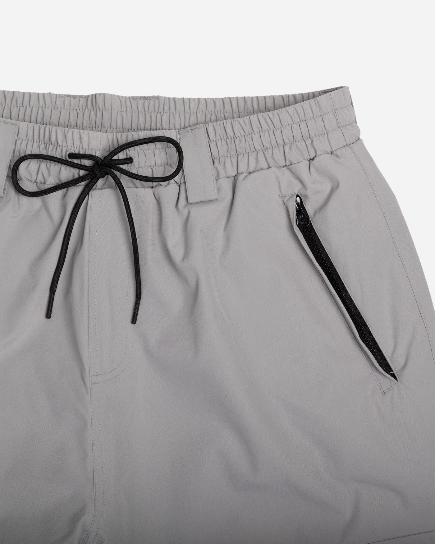 Grey baggy snowpants pocket detail