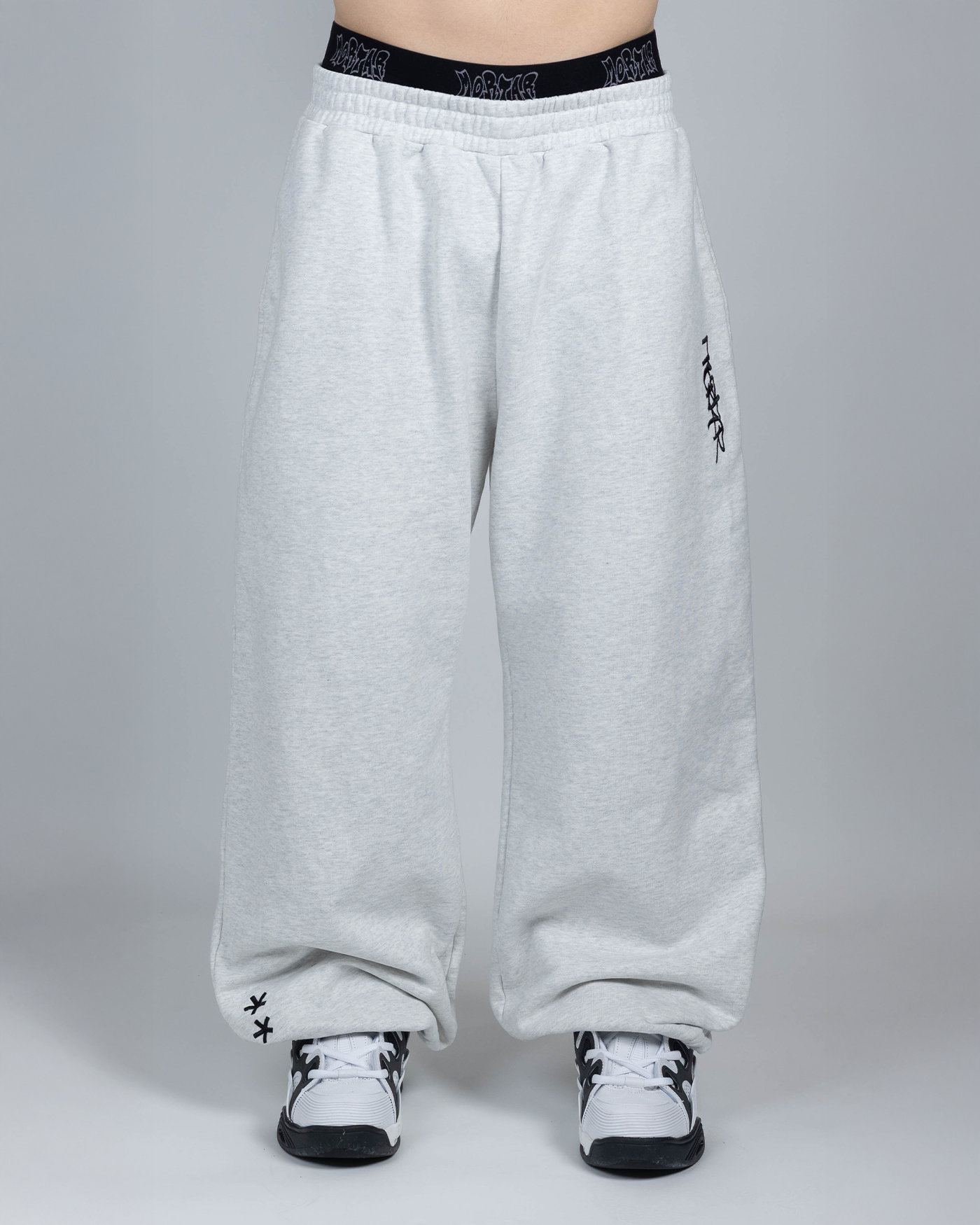 (Model is 174cm wearing size XXL)