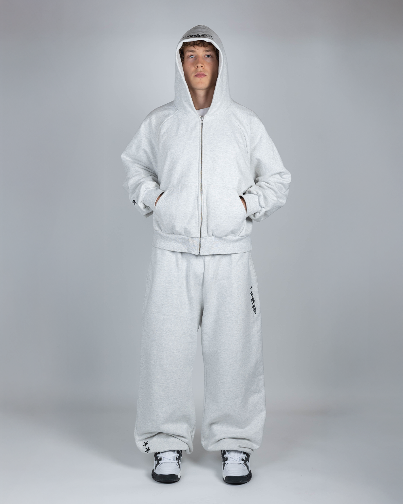 BAGGY SWEATPANTS GREY