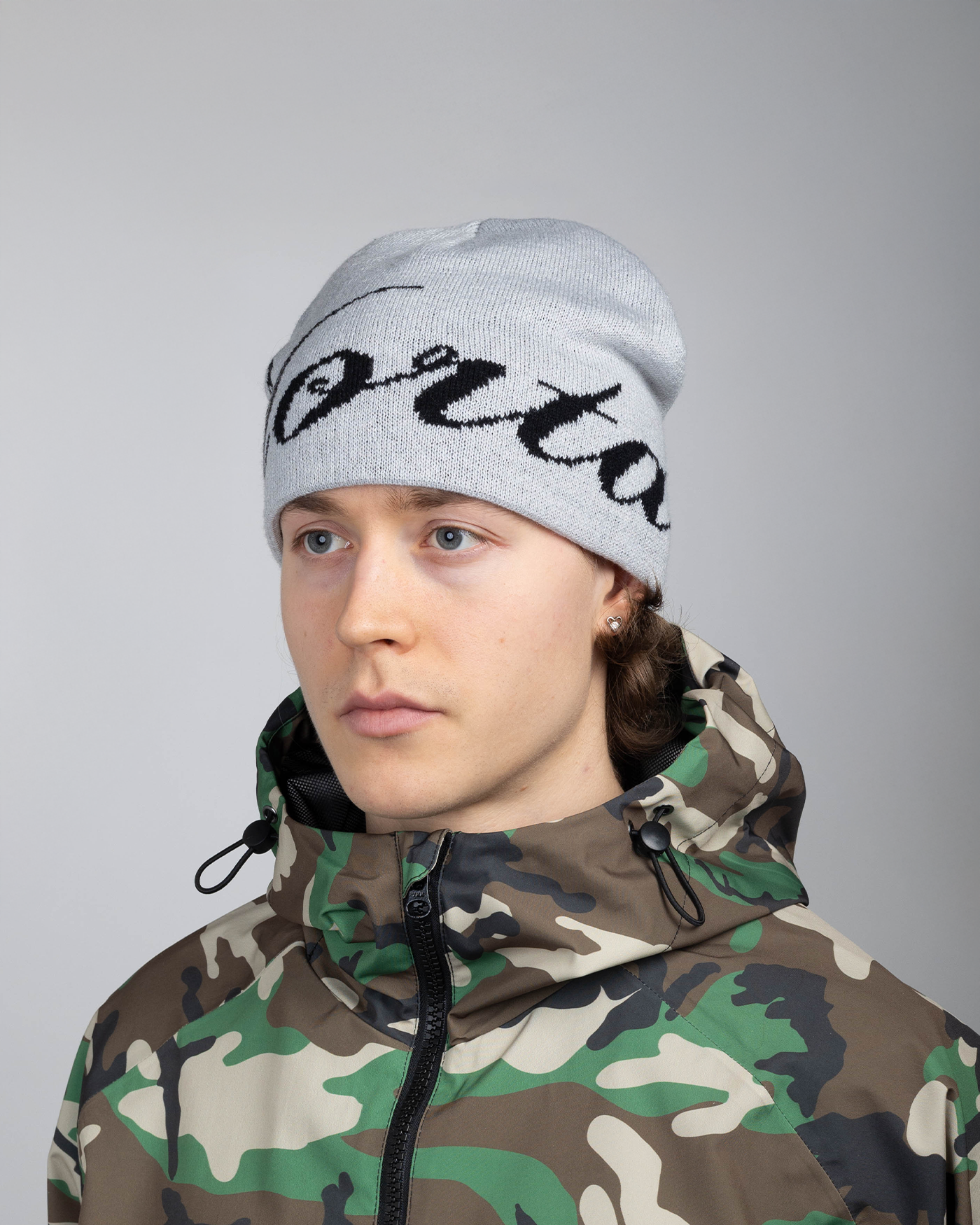 SCRIPT BEANIE GREY